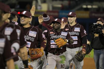 Con mortal ataque, Tomateros de Culiacán se lleva la victoria