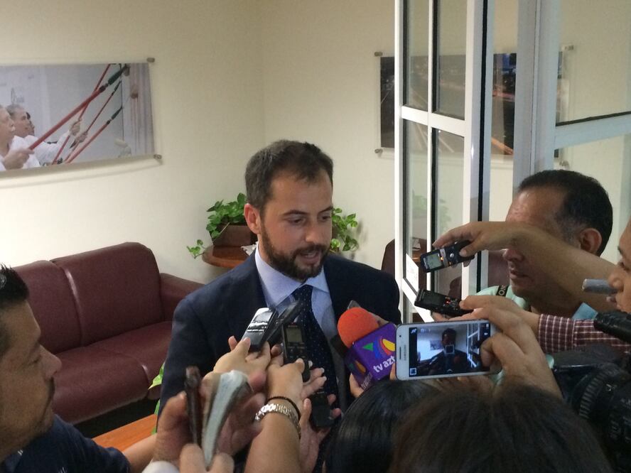 el representante de la manufacturera Hemotronic, Ettore Ravizza (Foto: Julio Manuel L. Guzmán / EL UNIVERSAL)