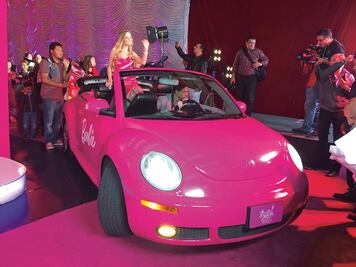 Actrices piden una Barbie más real