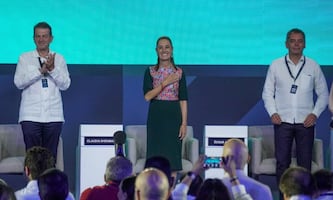 Les pedimos que aumenten el crédito: Sheinbaum a banqueros; "la banca ha dado mucho, pero necesitamos que dé todavía más” 