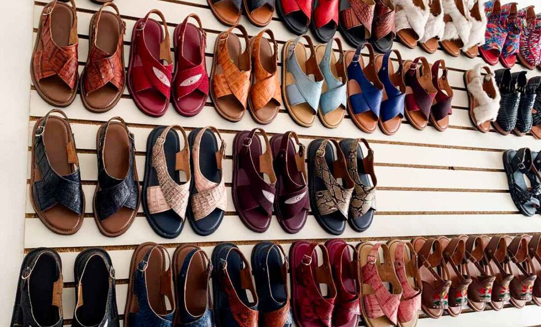 Profepa clausura el negocio “Huarachería Cisneros” de Oaxaca por elaborar calzado con pieles de animales en peligro de extinción. Foto: Especial