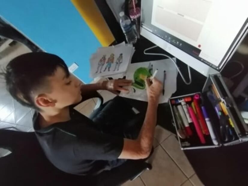 “Solo recuerdo que la maestra me gritó ¡despierta!”, dice César