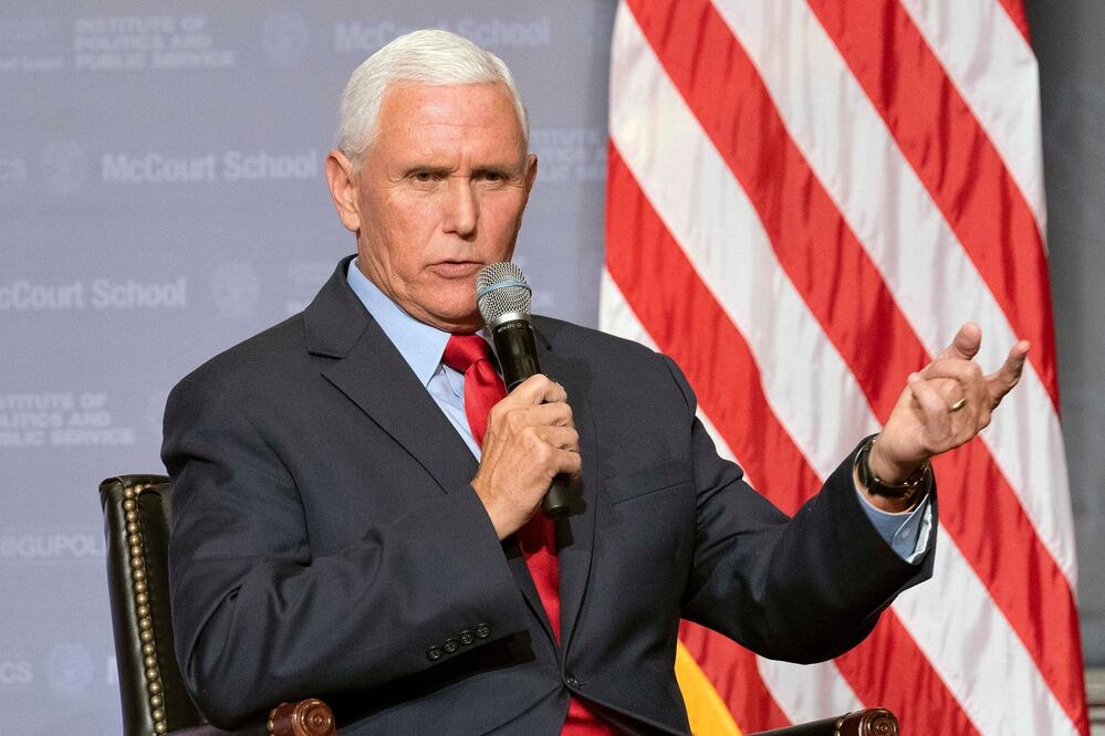 El exvicepresidente Mike Pence habla a los estudiantes de la Universidad de Georgetown, Washington, el 19 de octubre de 2022. Foto: AP