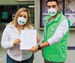 En Iztacalco denuncian repartición de despensas