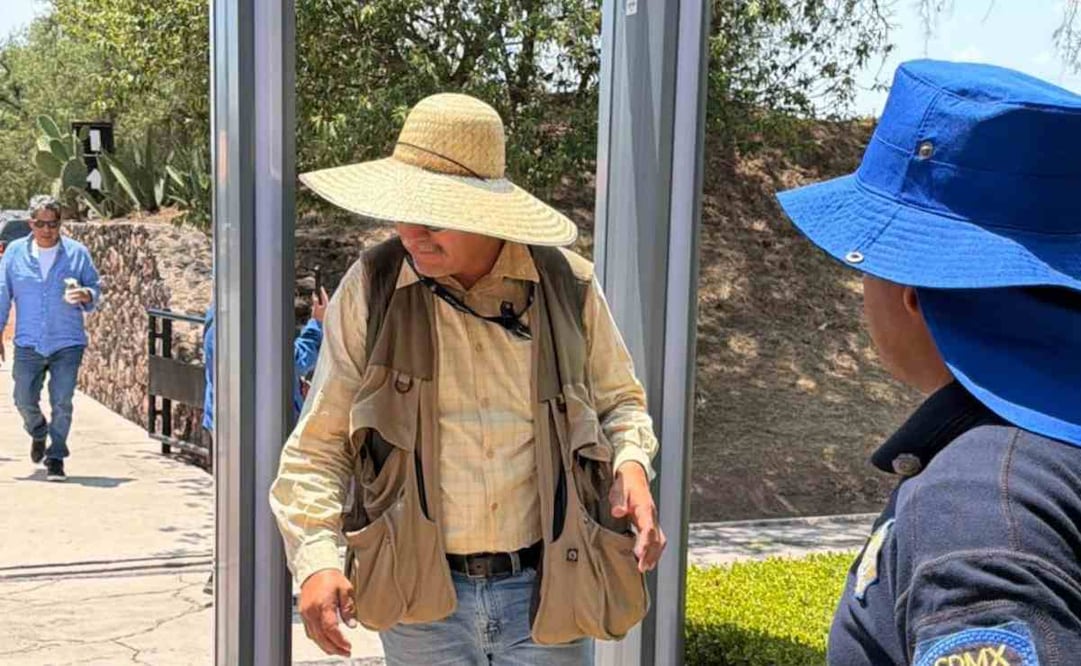 Instalan detectores de metal en Teotihuacán / Foto: Emilio Fernández. EL UNIVERSAL