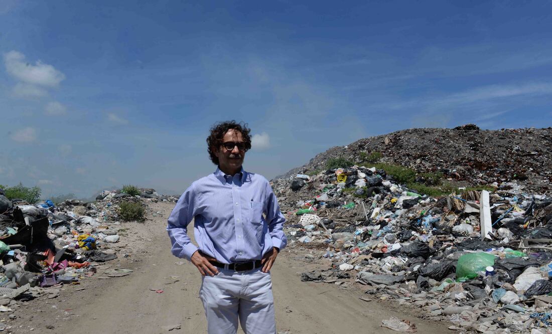 Durante su visita al relleno sanitario de Progreso, Gabriel Quadri de la Torre declaró que sí está interesado en ser candidato presidencial de nuevo (Foto: Yazmin Rodriguez / EL UNIVERSAL)