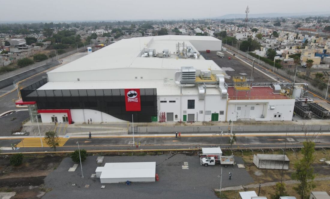 Kellanova inaugura formalmente su primera planta de sus papas Pringles en México, ubicada en Querétaro. Foto: cortesía