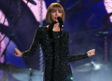 Taylor Swift abre ceremonia del Grammy 2016