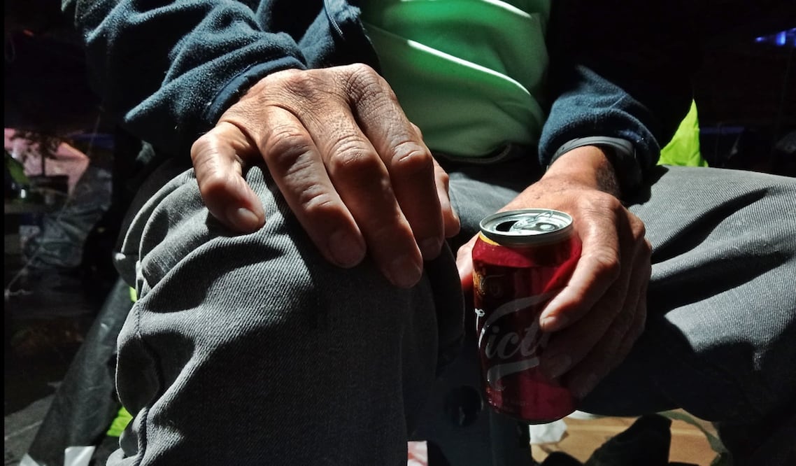 Recorrido en la noche por plantón de la CNTE que mantiene en el Zócalo de la Ciudad de México, el 30 de mayo de 2025: Foto: Gabriel Pano/EL UNIVERSAL