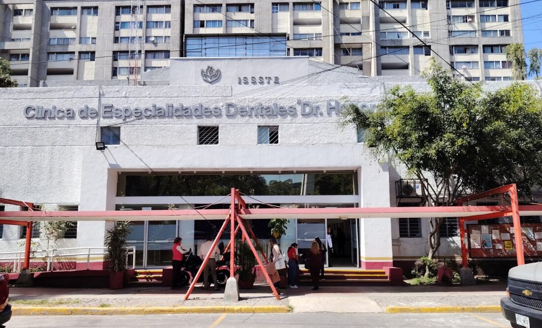 Suspenden actividades en clínica del ISSSTE por falsa amenaza de bomba. Foto: Fabián Evaristo