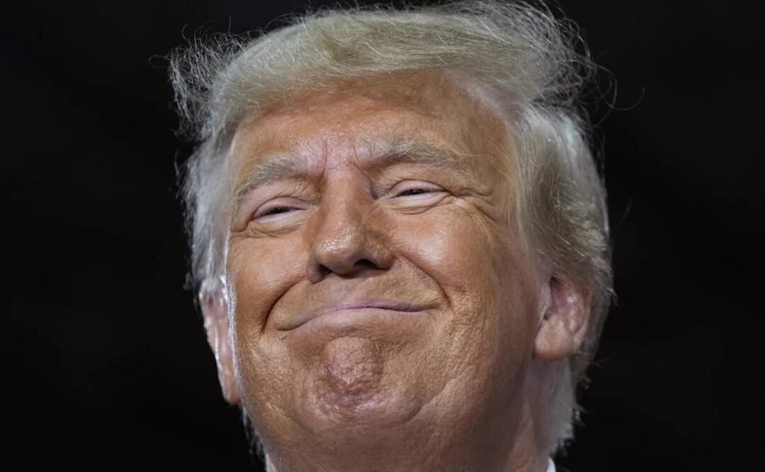 El expresidente Donald Trump en un evento en Adel, Iowa, el 16 de octubre de 2023. Foto: AP