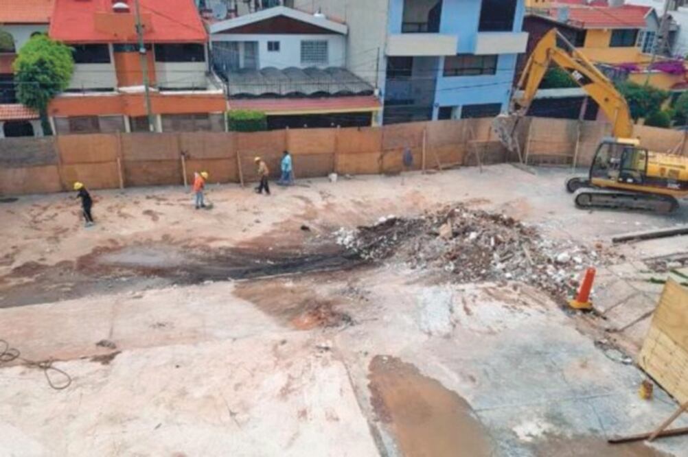 Familiares de los fallecidos en la escuela se oponían a los trabajos de remoción del edificio colapsado bajo el argumento de que se podrían perder evidencias. Foto: ESPECIAL
