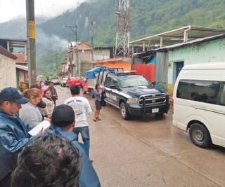 Sujetos armados roban boletas y actas en Siltepec