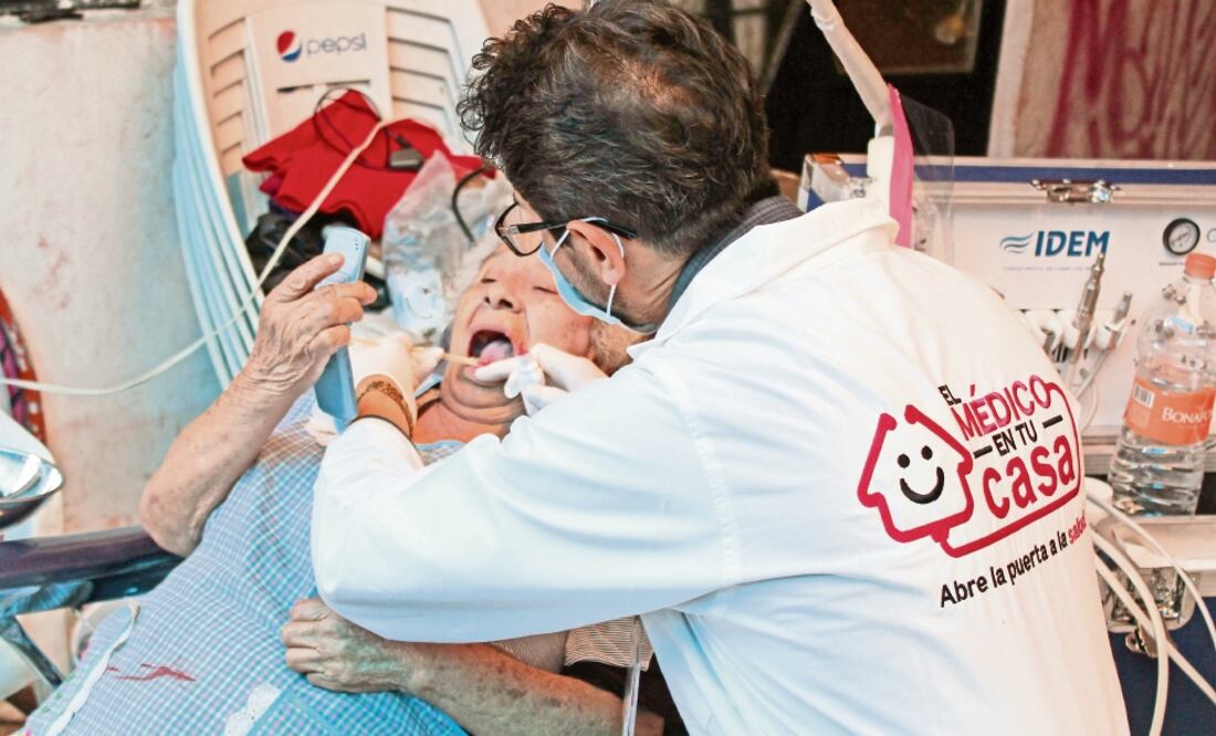 Víctimas. Los visitadores agredidos son médicos y pasantes contratados por la Secretaría de Salud de la Ciudad de México (ARCHIVO EL UNIVERSAL)