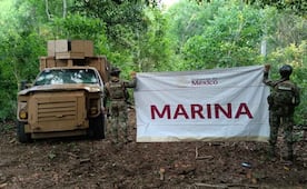 Marina localiza un vehículo y explosivos improvisados en Sinaloa; artefactos fueron destruidos