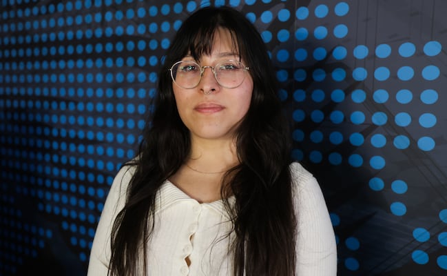 Jessica revive la nostalgia de la SEP en “Pancito Merge”; así se inspiró la ilustradora en el videojuego mexicano de Nintendo Switch