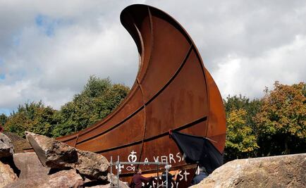 Vandalizan escultura de Kapoor por cuarta vez