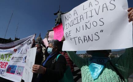 Frente Nacional por la Familia protesta contra reformas que sancionan terapias de conversión