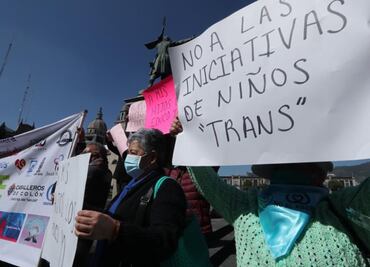 Frente Nacional por la Familia protesta contra reformas que sancionan terapias de conversión