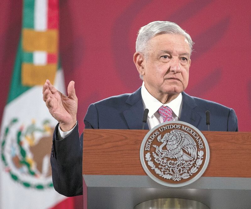 Andrés Manuel López Obrador señaló que el próximo miércoles precisará el número de plazas de trabajo que se perdieron en junio. Foto: SERGIO TAPIA. EL UNIVERSAL