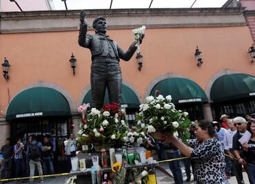 Juan Gabriel murió por problemas cardíacos: Forense de LA