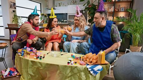 "Divina comida": Colegas comparten música, risas y sabor