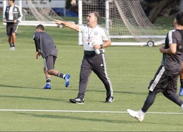 Exigente primer entrenamiento del 'Tata' Martino con la Selección
