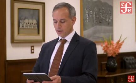 López-Gatell lee poesía mientras Taibo ve "zopilotes"