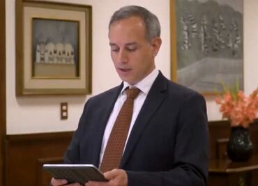 López-Gatell lee poesía mientras Taibo ve "zopilotes"