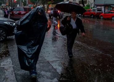 Lluvia y granizada sorprenden a capitalinos; también reportan tormenta eléctrica en algunas alcaldías
