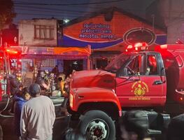 Se registra un incendio en negocio de alimentos para animales en la colonia Morelos