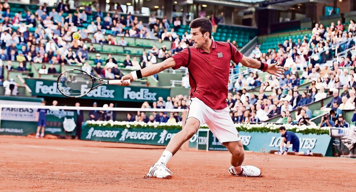Nole, numero dos mundial perdió terreno ante Andy Murray, quien le saca casi tres mil puntos de ventaja (ALASTAIR GRANT. AP)