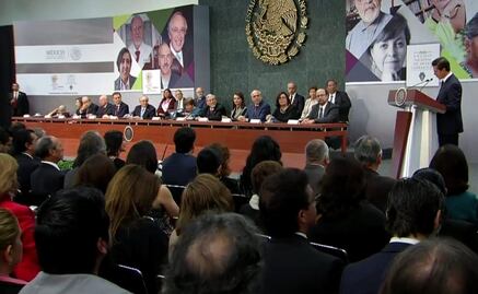 Entregan los Premios Nacionales de Ciencia, y de Arte y Literatura 2016
