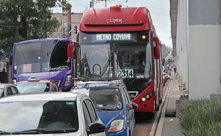 Padecen caos vial en avenida Tláhuac; Semovi busca minimizar afectación