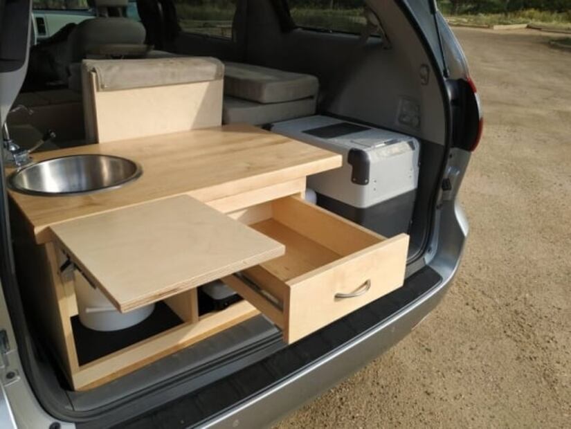 Conoce la minivan con una cocina integrada