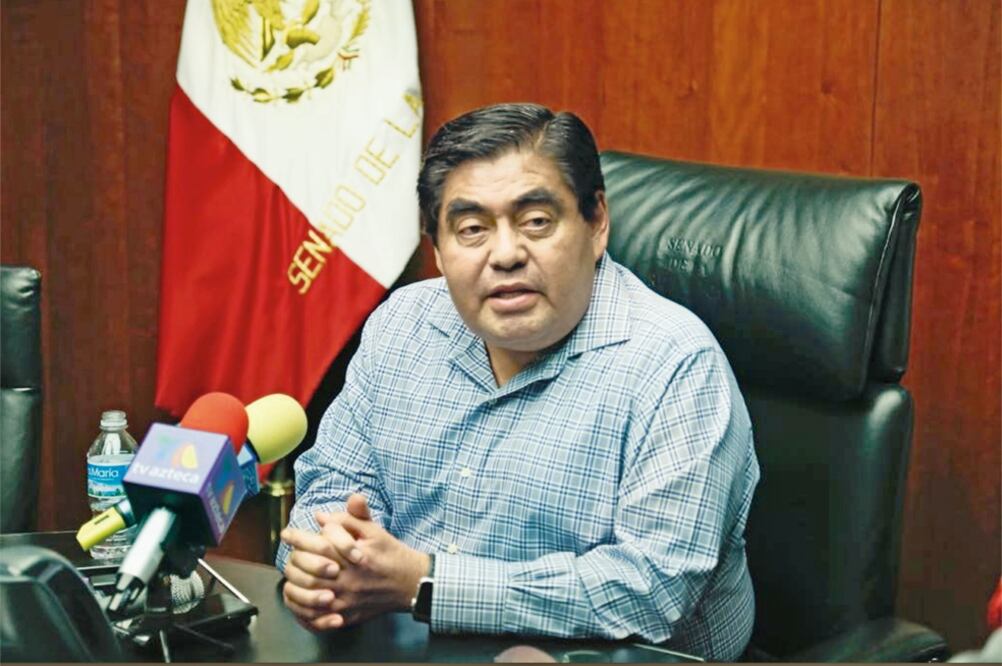 El senador Miguel Barbosa asegura que la destitución de Nieto Castillo se debe a las investigaciones de sobornos de la empresa Odebrecht a Emilio Lozoya. (TOMADA DE FACEBOOK)