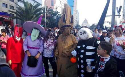 Inicia marcha de "zombies" con rumbo al Zócalo