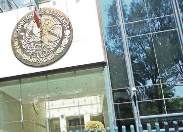 Detiene EU a seis prófugos y los deporta