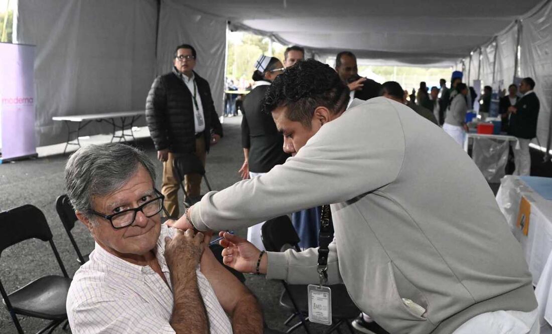 Centro de Vacunación UNAM 2025 registra alta afluencia en primer día. Foto: Especial