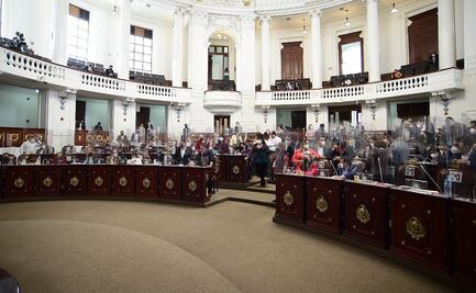 Acusan al presidente de la Mesa Directiva del Congreso de CDMX de apagar micrófonos a opositores