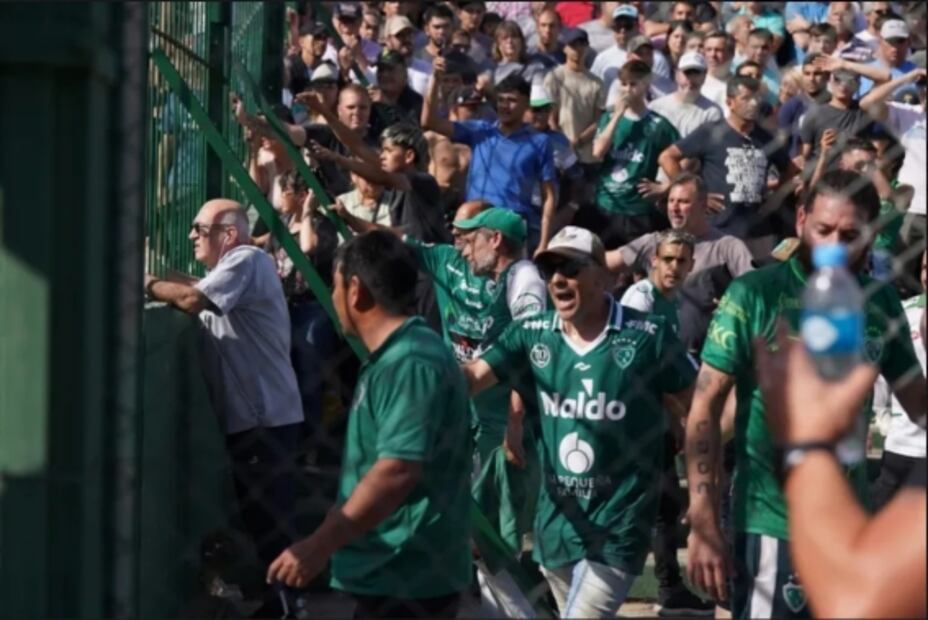 Violencia vuelve a manchar al futbol de Argentina