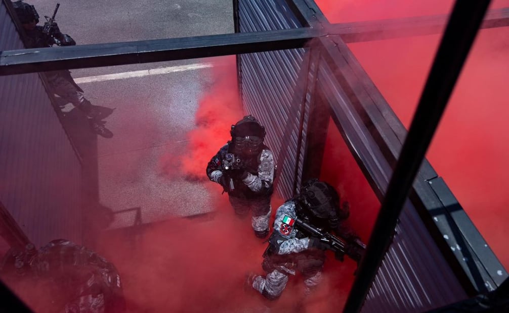 Prácticas de la Fuerza Especial de Reacción e Intervención (FERI) de la Guardia Nacional (GN), con la cual busca combatir al crimen organizado a lo largo de la Copa de Mundo 2026. Foto: Hugo Salvador / EL UNIVERSAL