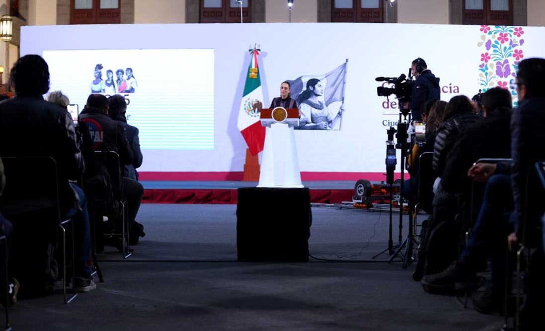 La presidenta Claudia Sheinbaum Pardo instruyó atender la denuncia de una amenaza de muerte presentada en su conferencia de este viernes. Claudia Sheinbaum. Foto: Fernanda Rojas/EL UNIVERSAL