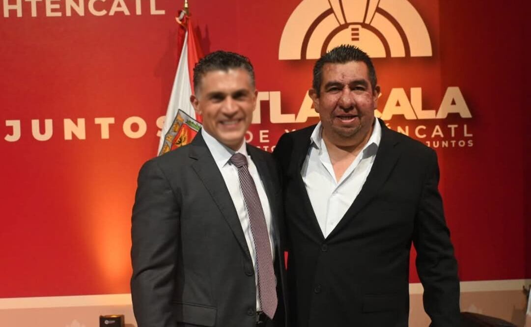 Investigan a regidor, Alejandro Alonso N (a la derecha), de Tlaxcala por violencia familiar (14/03/2025). Foto: Especial