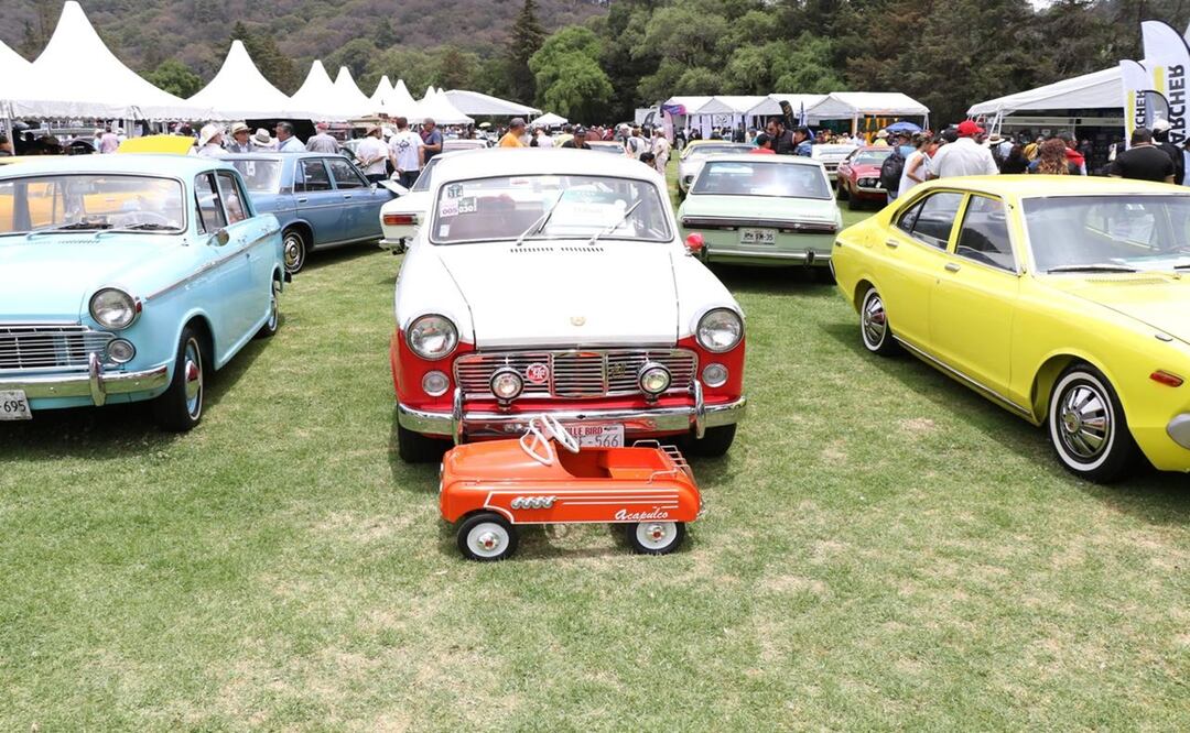 Autos de colección, antiguos, de lujo, deportivos y de rally forman parte del Gran Concurso Internacional de Elegancia. Foto: Especial
