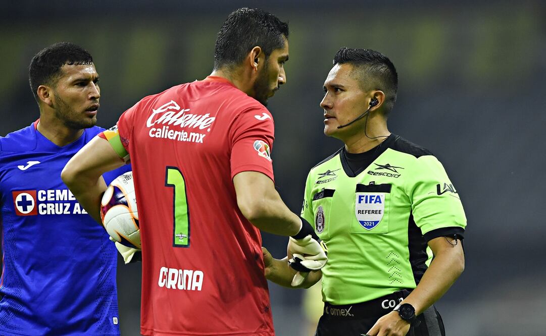El América vs Cruz Azul debió acabar 0-0