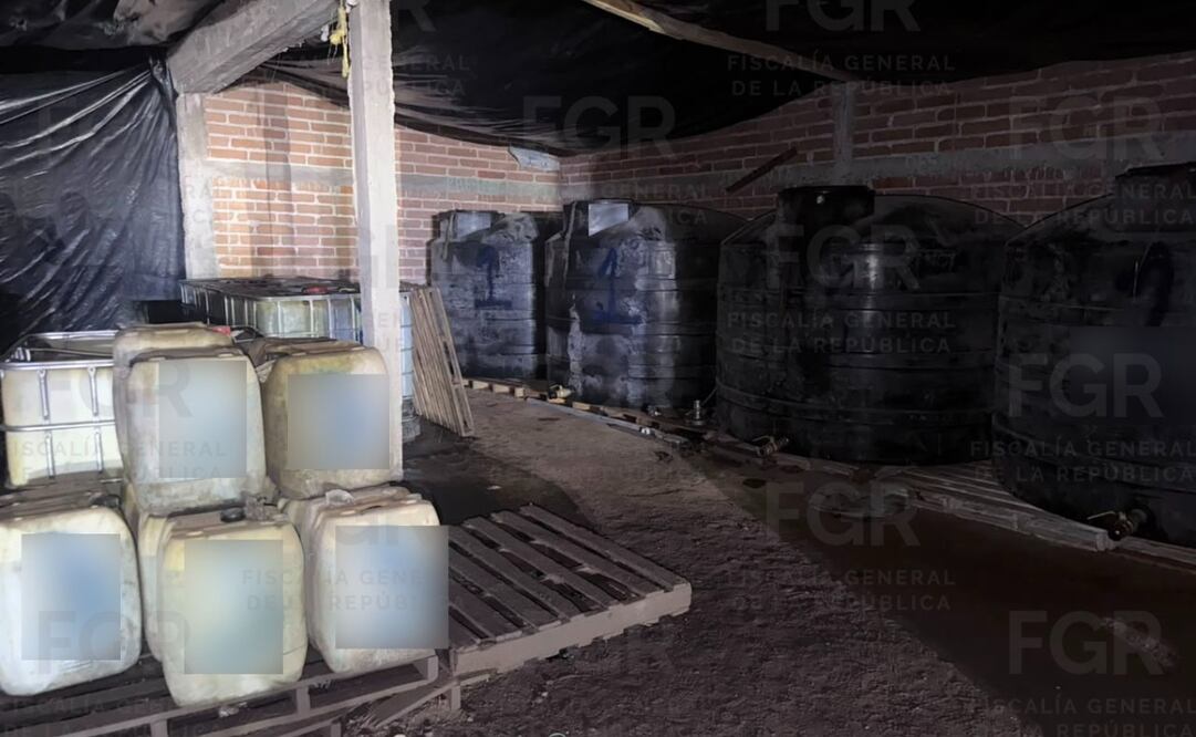 Aseguran 110 mil litros de hidrocarburo en Abasolo, Guanajuato; localizan pipa abandonada
Foto: ILUSTRATIVA/ARCHIVO