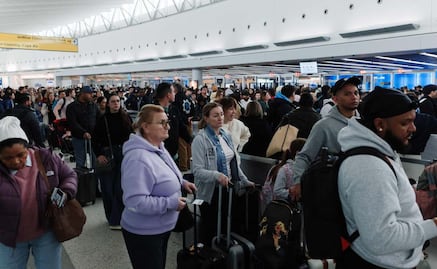 Trump confirma despliegue del ICE en aeropuertos desde el lunes; busca enfrentar cierre parcial del gobierno