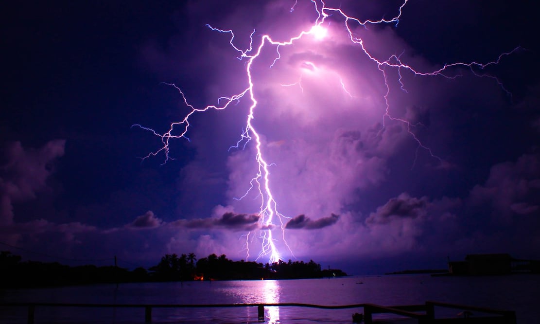 El Relámpago de Catatumbo cae al noroeste de Venezuela, en el Lago de Maracaibo. Foto: iStock