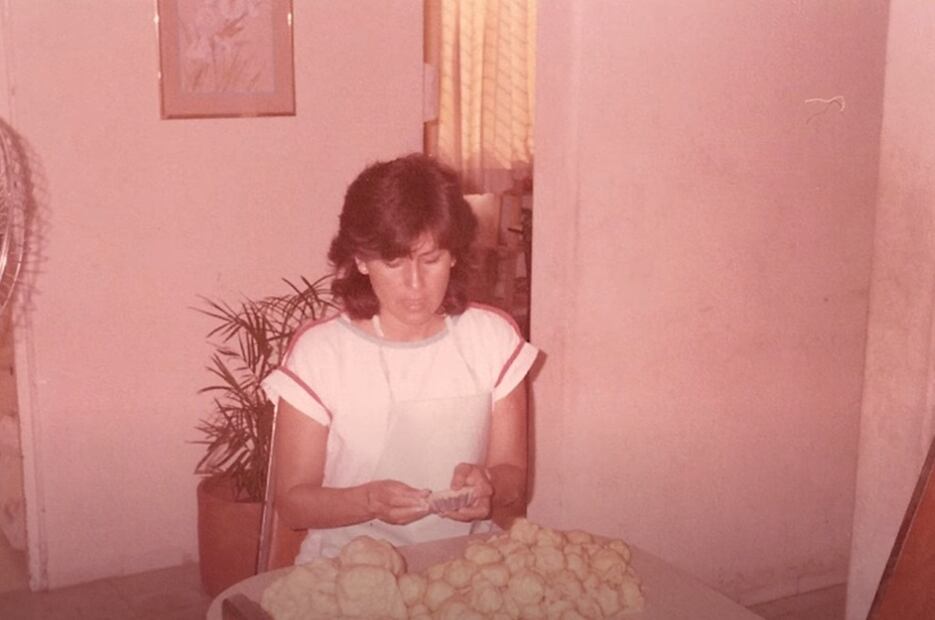 El nombre de Tere Cazola se viralizó en días pasados a partir del asalto a una sucursal de su tienda de postres ubicada en Campeche, pero ¿quién es es? / Foto: Captura video de YouTube.